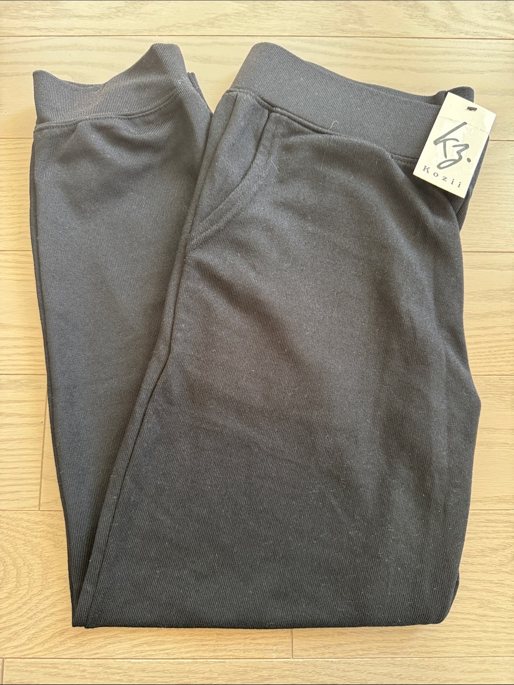 Black “Charlie” Knit Lounge Bottoms by Kozii